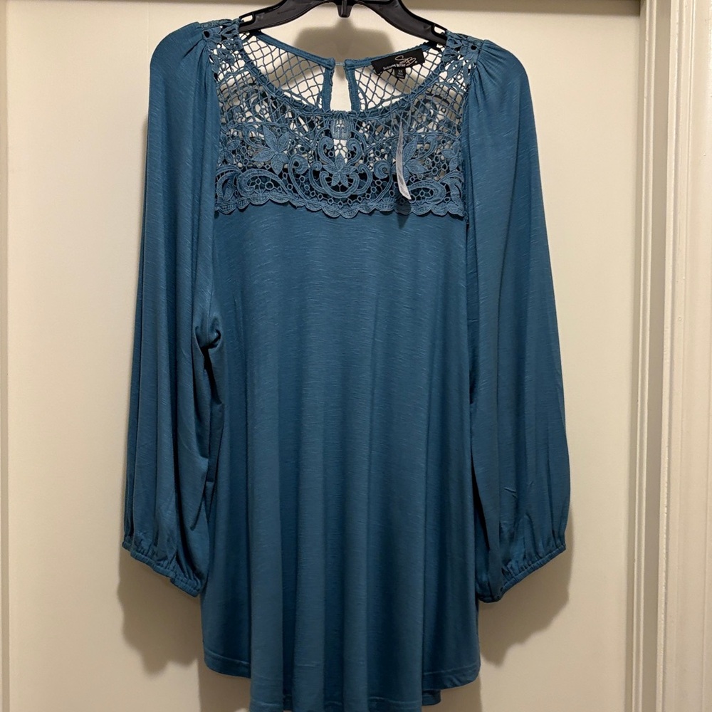 Suzanne Betro Teal Lace Accent Blouse
